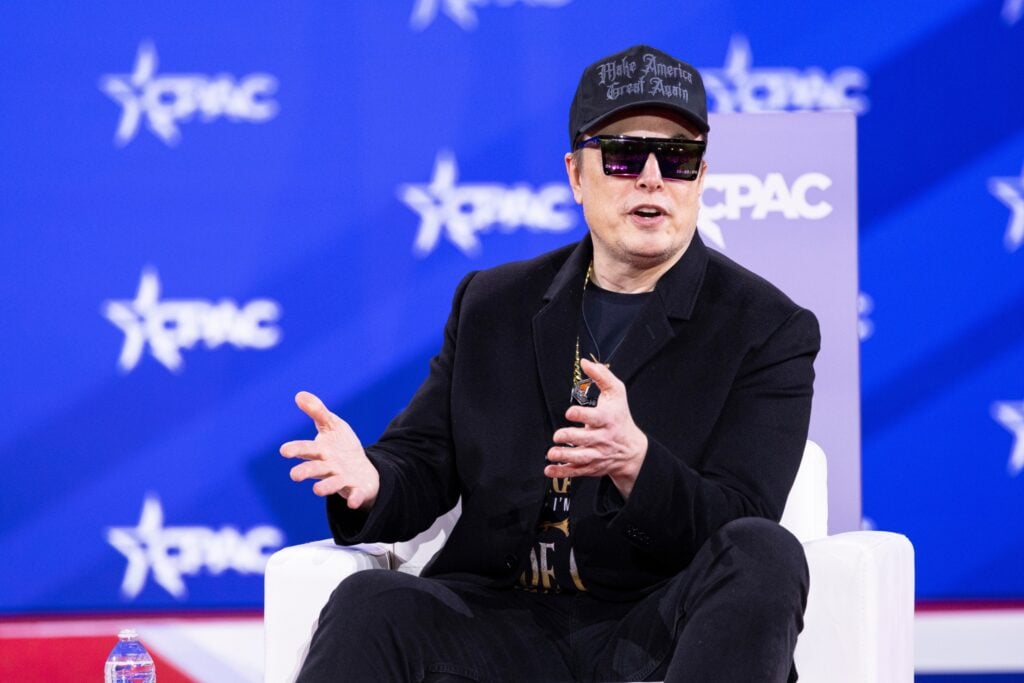 Musk, Durov Slam WhatsApp Security: Backdoor Claims Unpacked